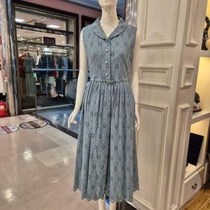 BCBG 여름25 유니스 자수 원피스 B5B5O645 여름25 유니스 자수 원피스 B5B5O645