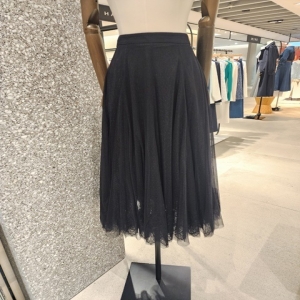 지고트 JR3A0SK191 자수 샤 스커트