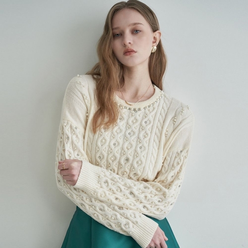 미쥬 르니앤맥코이 진주 꽈배기 라운드 니트 ML02KN305FJY