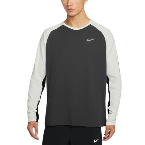 나이키 스트라이드 드라이 핏 와플 크루넥 러닝 탑 IQ3630-060이미지입니다. 누르면 해당 게시물로 새창이동합니다.