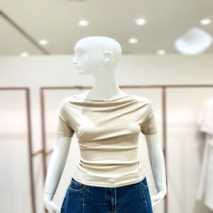 케네스레이디 E693 얼벌런스 셔링 슬리브리스 티셔츠 EVTSPG9900이미지입니다. 누르면 해당 게시물로 새창이동합니다.