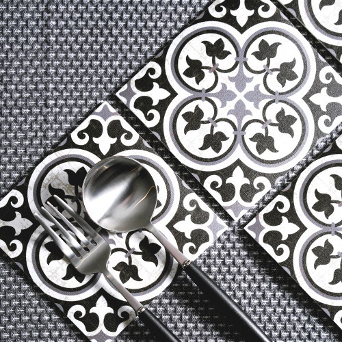 아다마알마 핀타블랙 코스터이미지입니다. 누르면 해당 게시물로 새창이동합니다.