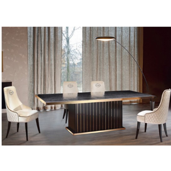 플레인모빌리 아르티잔 하이글로시 식탁의자