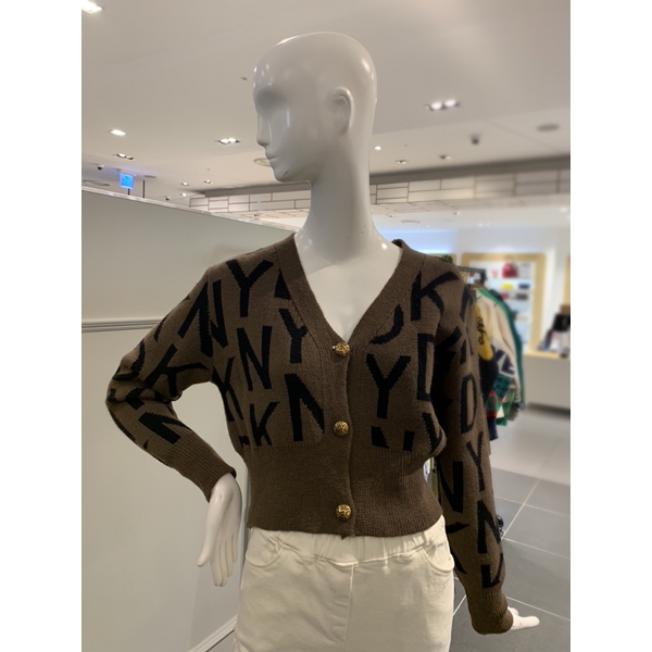 르니앤맥코이 V넥 알파벳 크롭 가디건 MK11CD113_이미지