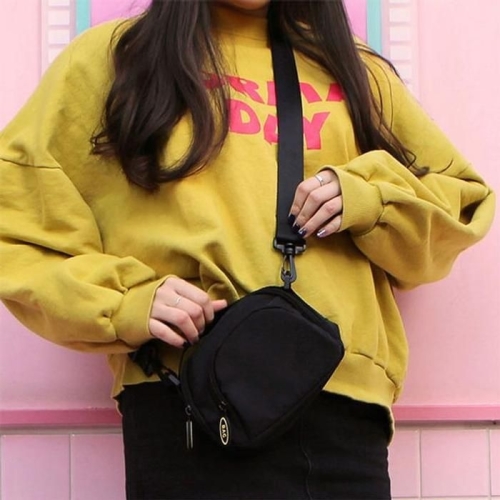 슬릭 HYIJUQ4T_4B 푸시팝 라운드백 크로스백 힙색