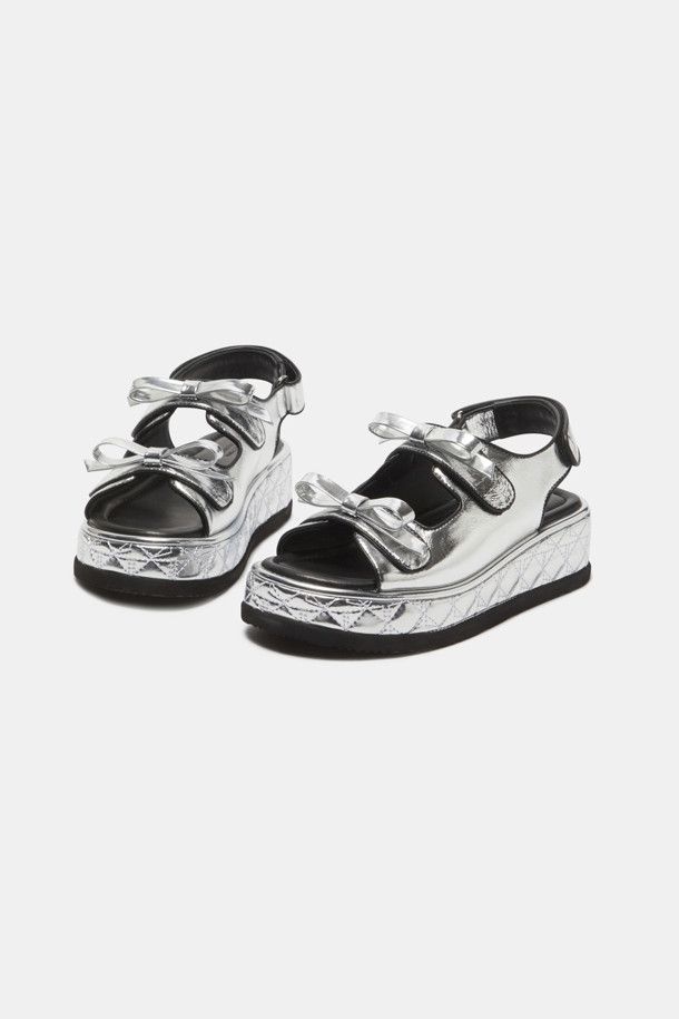 슈콤마보니 Frangia polygon sandal 실버 DW2AM26002SVX