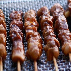 모아인터내셔널 청학동 숯불직화 양념 닭꼬치 1.6kg이미지입니다. 누르면 해당 게시물로 새창이동합니다.