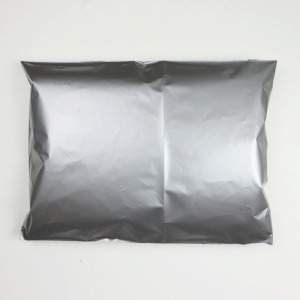 비닐닷컴 LDPE 이중지 택배봉투 은색 50x60cm이미지입니다. 누르면 해당 게시물로 새창이동합니다.