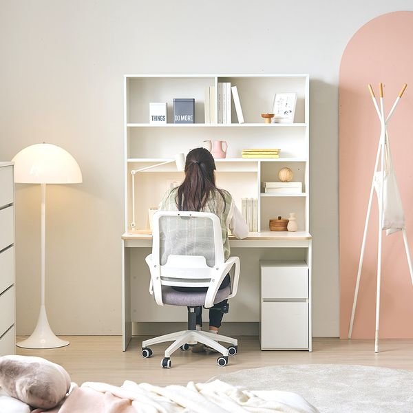 ON 밀리언 풀바디 LPM BASIC 전면 책상+LED 조명