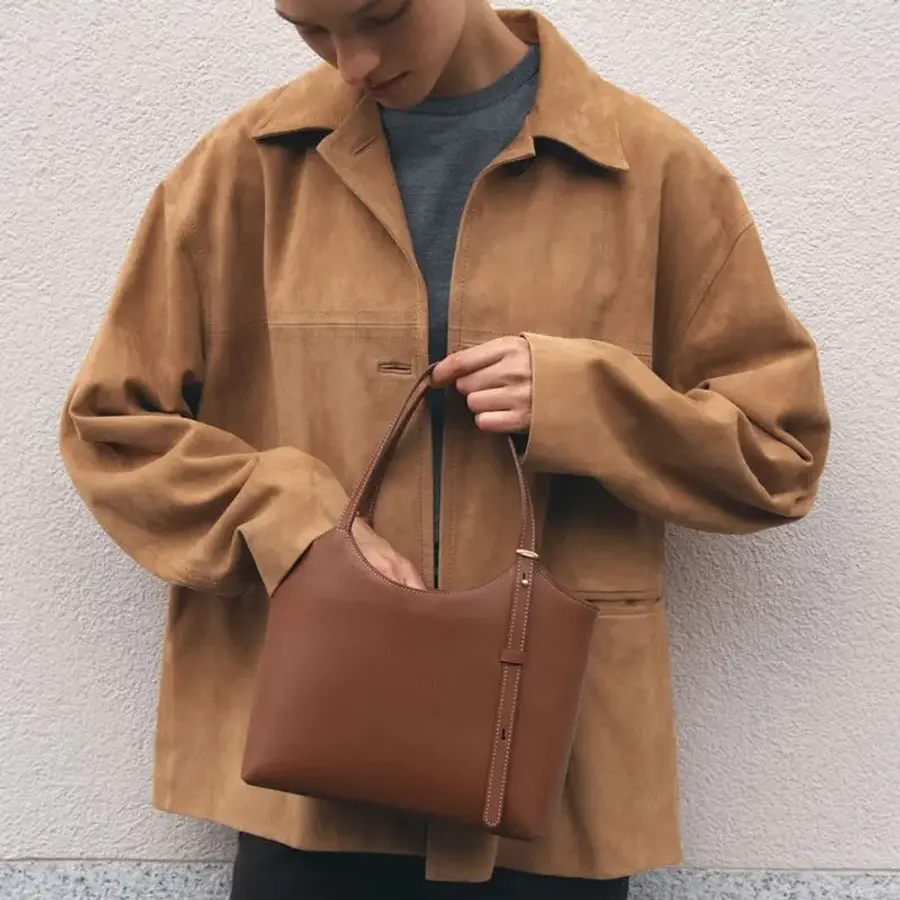 90 Veneta Bag Small Tan Brown 2808434 414432