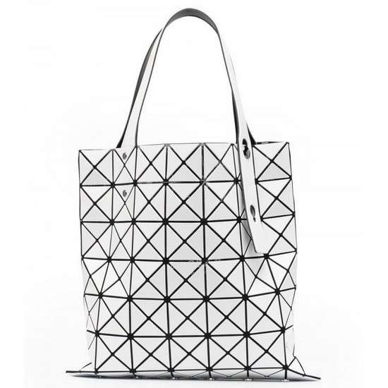 이세이미야케 바오바오 프리즘 토트백 BB28AG047 01