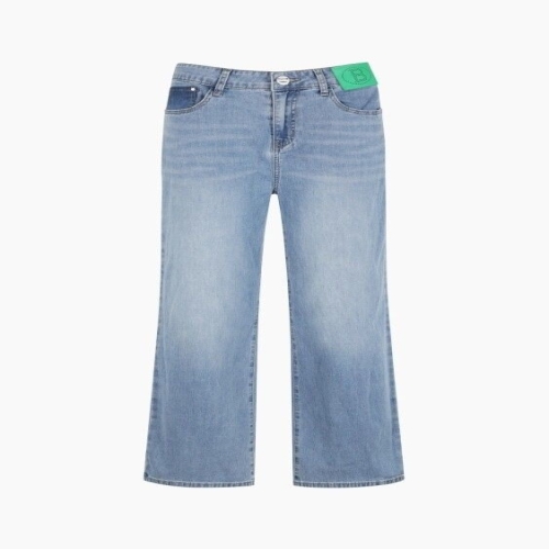 베네통 레더 탭 포인트 배색 데님 팬츠 BADP23541이미지입니다. 누르면 해당 게시물로 새창이동합니다.