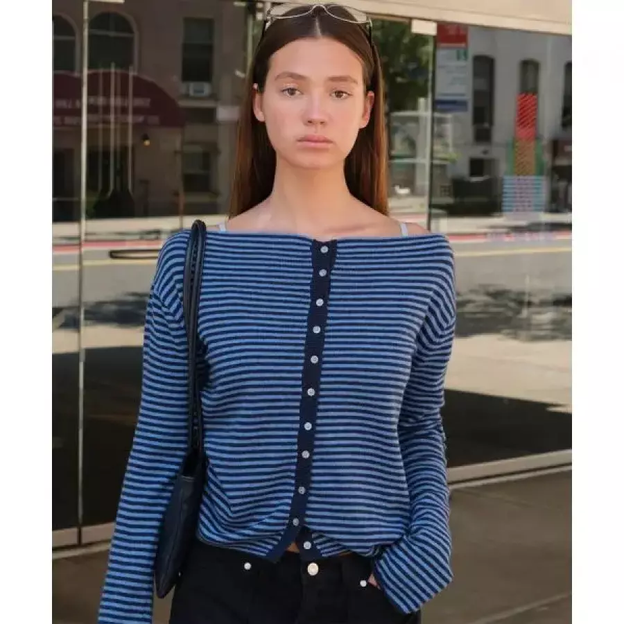 썸웨어버터 SOMEWHEREBUTTER Lane Stripe Button Cardigan Blue S6FCA01BLF 3734758_이미지