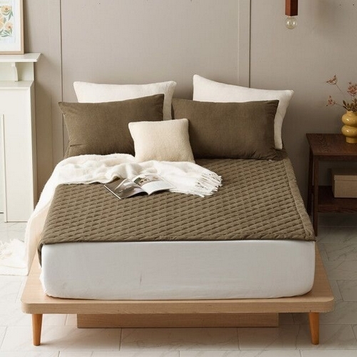 애끌리아 벨로 HR 코듀로이 극세사 패드