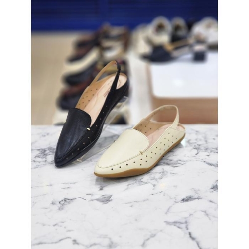 허시파피 세이브존05 여성염소가죽2.5Cm굽단화 GOQ404이미지입니다. 누르면 해당 게시물로 새창이동합니다.