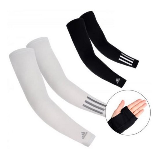 아디다스골프 UV차단 손등 팔토시이미지입니다. 누르면 해당 게시물로 새창이동합니다.