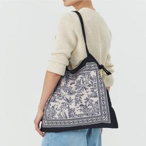 시그니처 H 뜨왈 네이비 숄더백 HIBA5F630N2