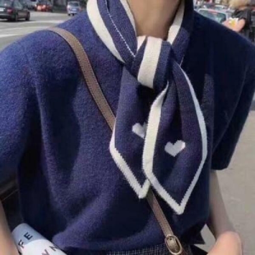 홀리지 하타 간절기 여성 하트 숏 니트 머플러_이미지