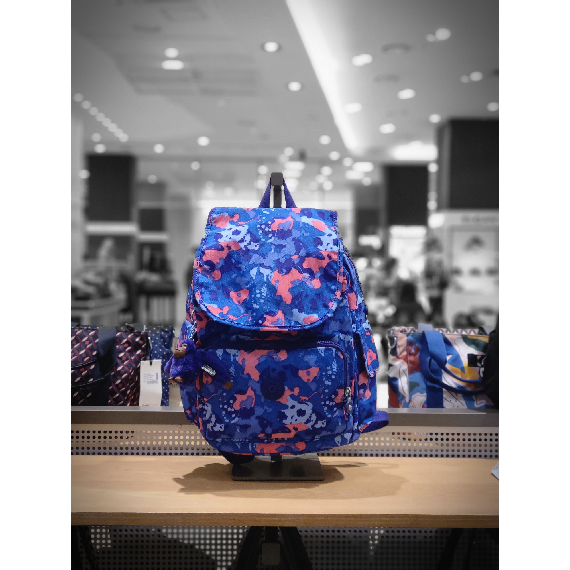 백팩 시티백 CITY PACK IBBA03-DG/B 활용도가 좋음 DOGGY BLUE DG/B 가로 27X 세로 33X 폭 19Cm
