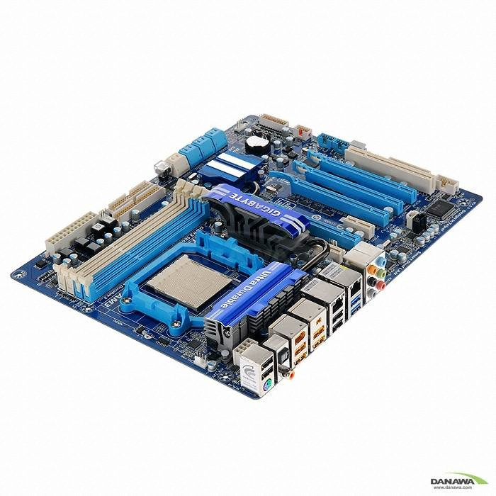 GIGABYTE GA-890FXA-UD5