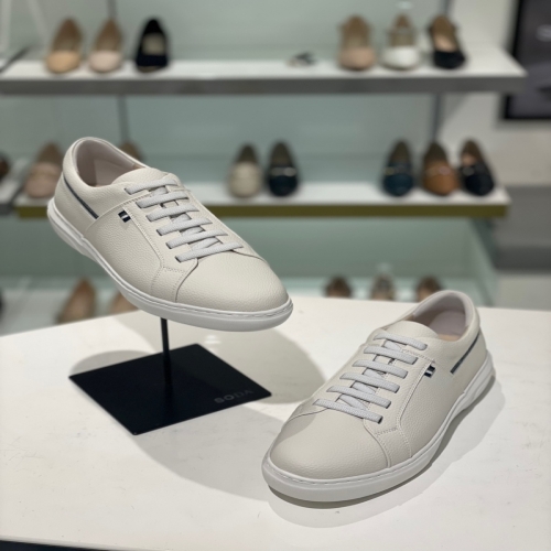 남성 캐쥬얼 스니커즈 3CM APM403IT30