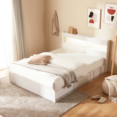 �ķθ� ĳ���� ��Ƽ���� LEDħ�� Q