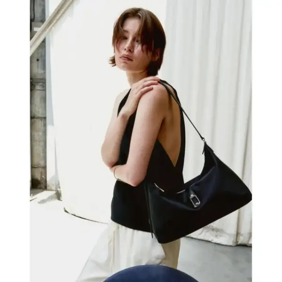 닥스 ltgt WOMENS ACCESSORIES D-LOCK 블랙 D락장식 나일론 숄더 겸 크로스백 DCBA5F962BK 218..