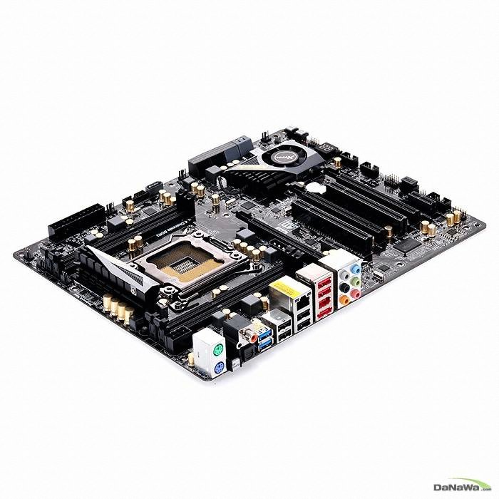 ASRock X79 EXTREME4 에즈윈_이미지