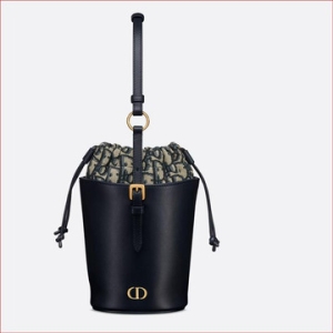 ũ��������� 30 Montaigne �̴� ��Ŷ�� S4300UNKO M928