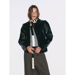 �ڶ� ���� PU���� ª�� ����ũ����Ŀ ���� ��Ʈ 4749743 800