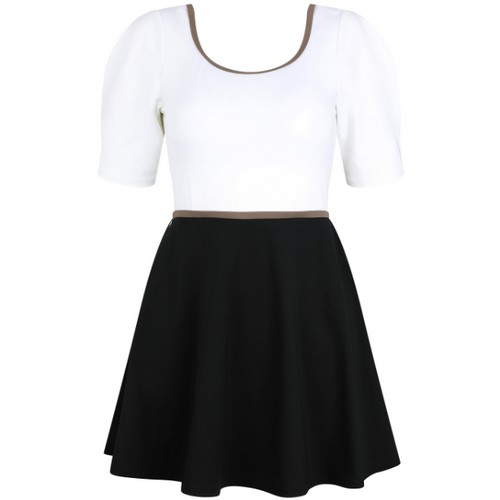 아레나 릴리스 레저 원피스 A3SL1SO02 BLK이미지입니다. 누르면 해당 게시물로 새창이동합니다.