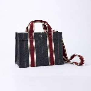 쏘쏠트 SOSALT 휘드베르누이 플라넬 슈트 토트백 RV2D123008 M 사이즈 NEW 301089