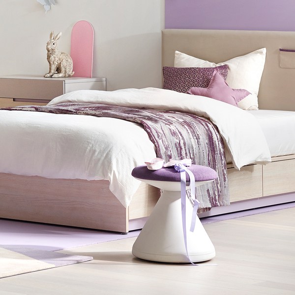 화이트 펑거스 스툴