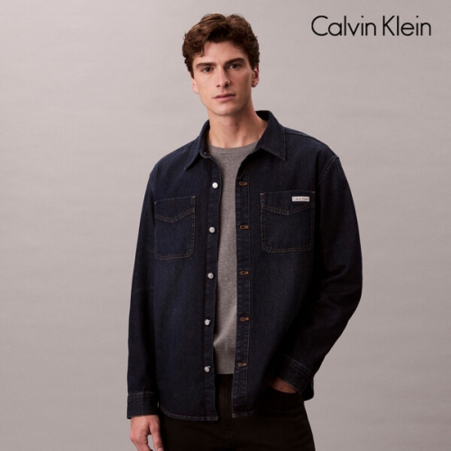 캘빈클라인 진 4RD709G 남성 90s 레귤러 핏 스카보로워시 긴팔 데님 셔츠