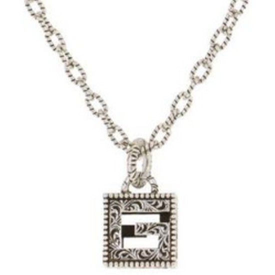 구찌 스퀘어 G 큐브 실버 목걸이 YBB552768001