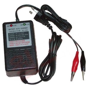 월드토이 2이오전자 전동차 12V 초고속 자동 충전기 12V 2AH_이미지