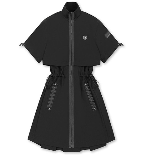 골든베어 리플렉티브 하프 슬리브 우븐 드레스 G5UAW25731BKX이미지입니다. 누르면 해당 게시물로 새창이동합니다.