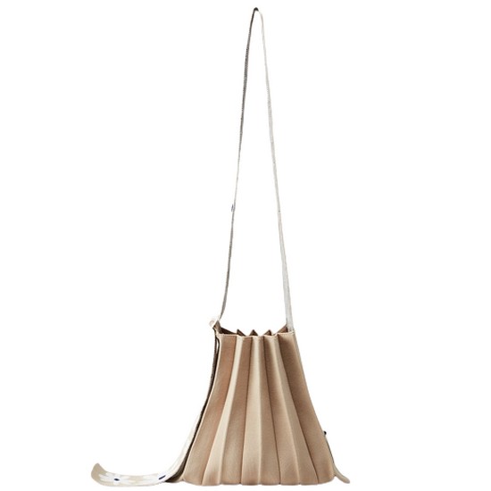 Lucky Pleats Knit Daisy Wing (Hazelnut Beige)