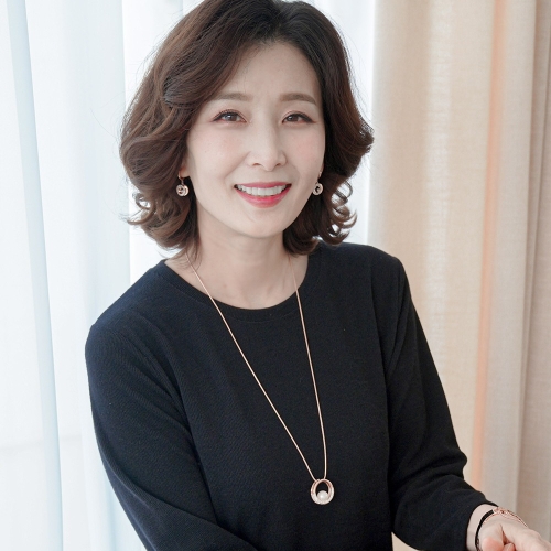 쉬즈마담 쉬즈마담 A41621 트윈링 진주큐빅 롱목걸이 엄마옷 엄마선물_이미지