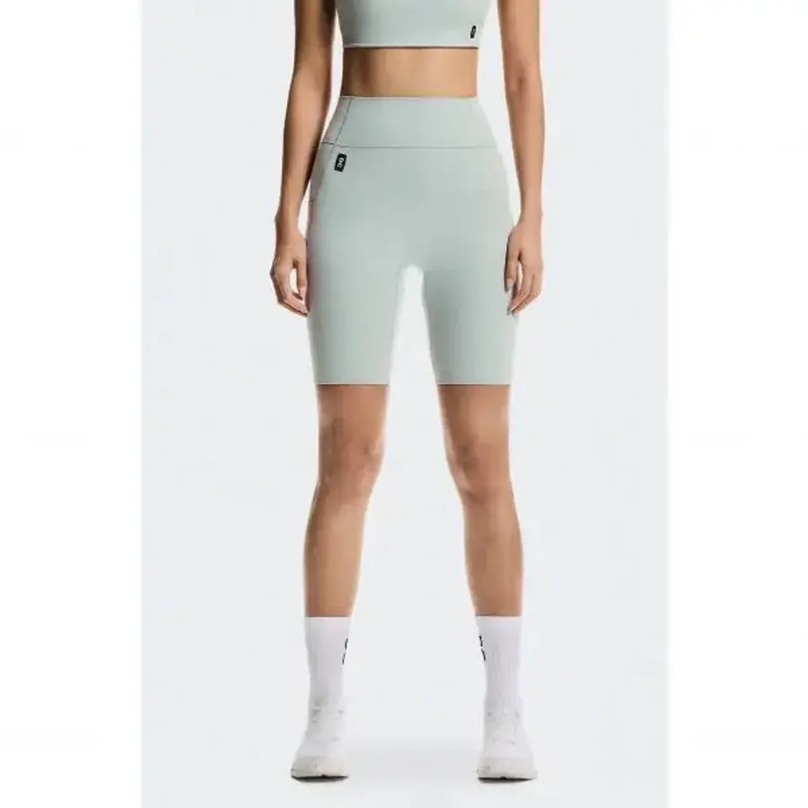 ON 온 스튜디오 하이웨이스트 바이크 쇼츠 7570253