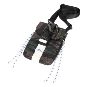 아페쎄 보보스갤러리 TREK POUCH 크로스바디백 COGXE H61733 JAA