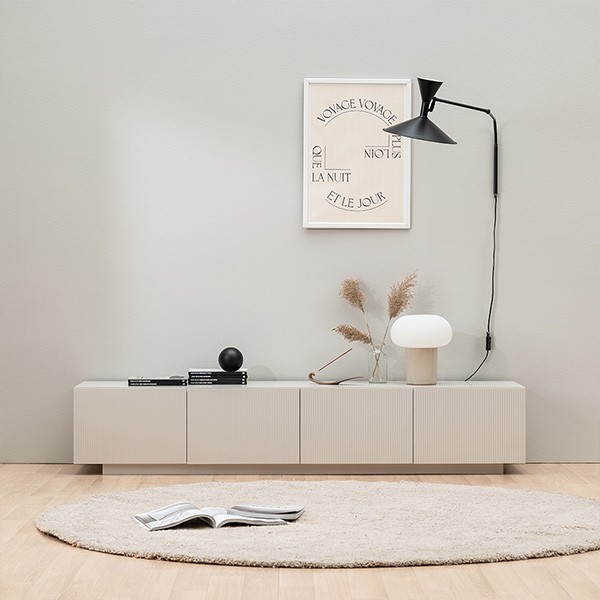 레이디가구 퓨어 템바보드 일반형 낮은 거실장 1800