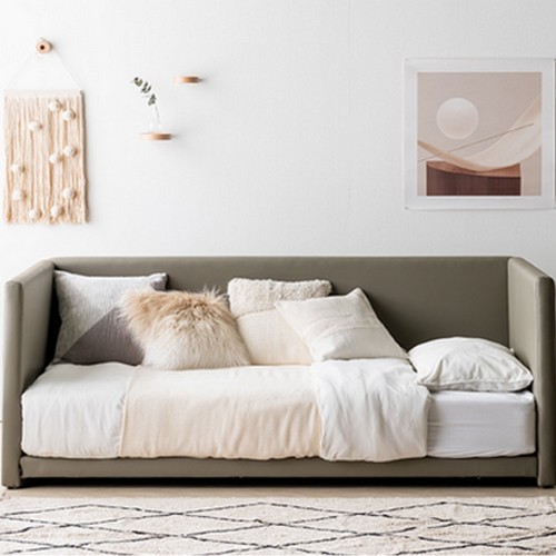 ���̵𰡱� ���� ������ ���̺��� ħ�� SS