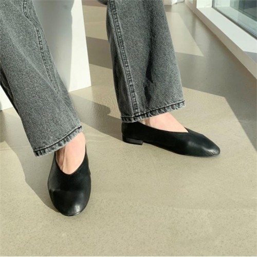 오너클랜 W6EF95A  여성 발 편한 플랫 슈즈 1cm 굽