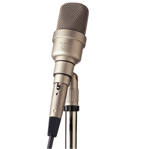 MICROTECH GEFELL M940