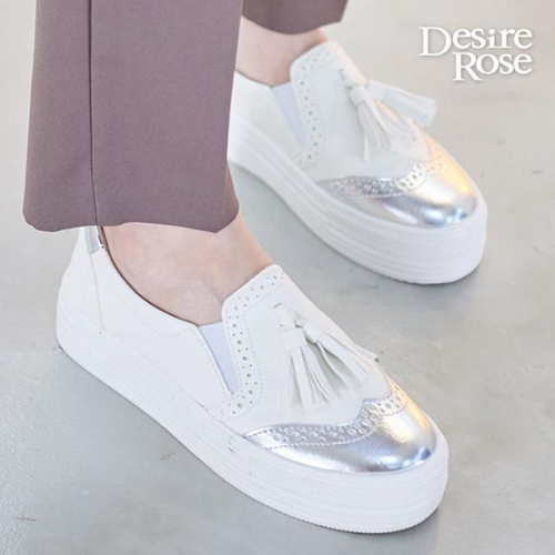 여성 브로그 윙팁 태슬 단화 11243231A