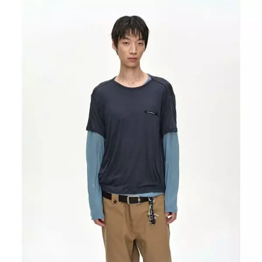 앤더슨벨 ADSB ANDERSSON BELL BRAD LAYERED T-SHIRT atb1531m SLATE BLUE/ASPHALTE