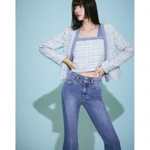 게스 여성 앞디테일 포인트 플레어 붓컷_YN5D6067
