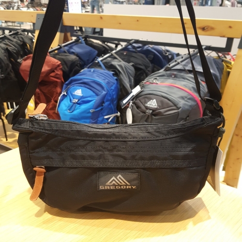  그레고리 티니 SATCHEL BLACK 08J29294 단일사이즈