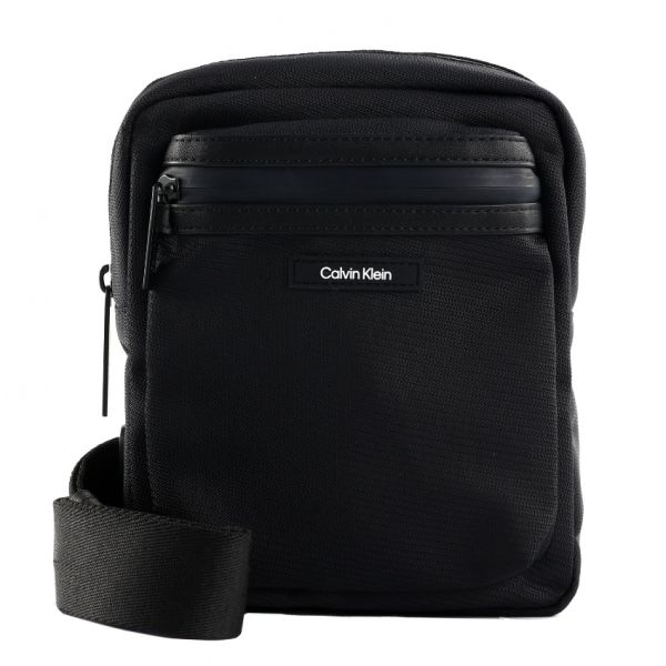 Calvin Klein CK 에센셜 리포터 S 블랙 가방 크로스백 숄더백 382301